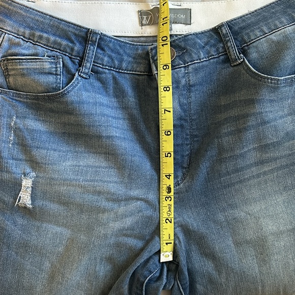 EUC Wit & Wisdom ‘Ab’Solution Raw Hem Slit Straight jeans - Picture 6 of 11